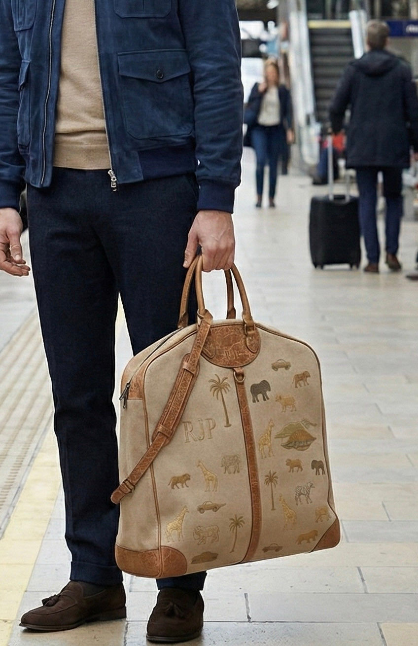 THE VINTAGE GARMENT BAG (SAND)