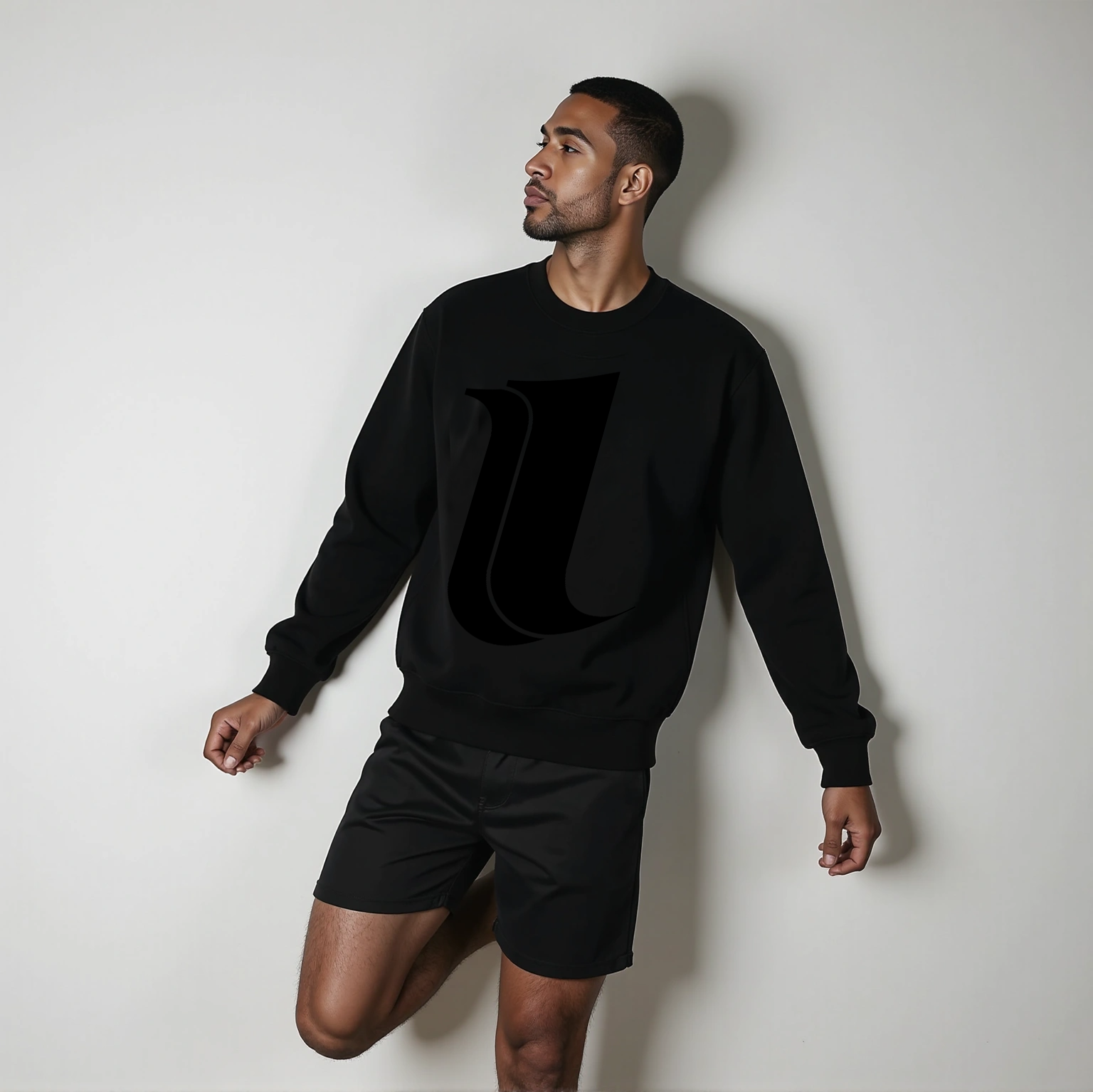 NOIRE SWEATSHIRT (BLACK)